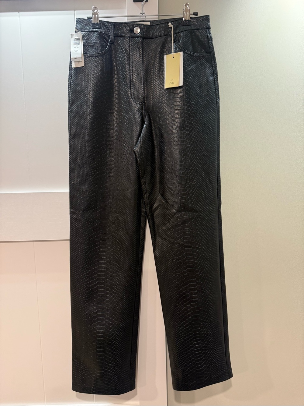 Wilfred (Aritzia) Black Faux-Snakeskin Straight-Leg Pants